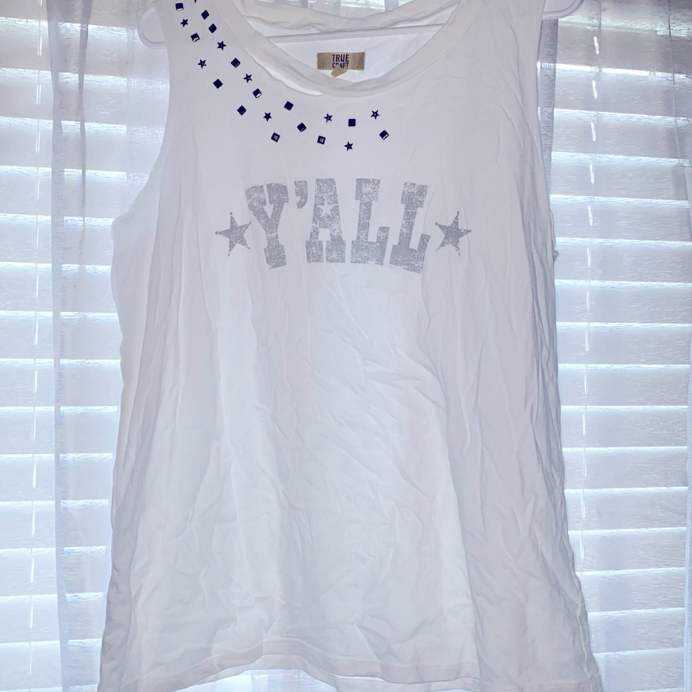 Women’s ripped true craft yall shirt size XL in EUC!!